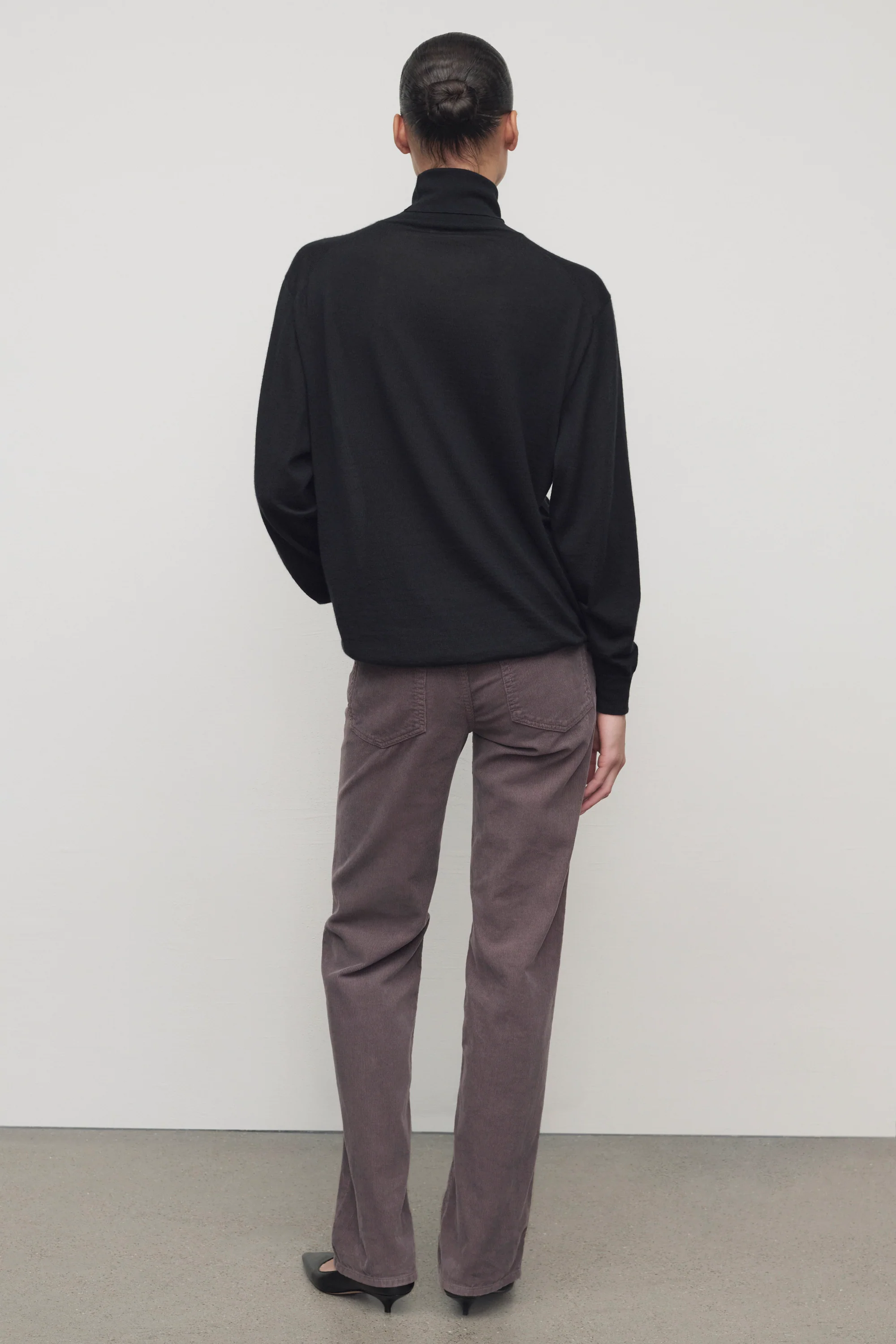 Carlyl Pant - Image 5