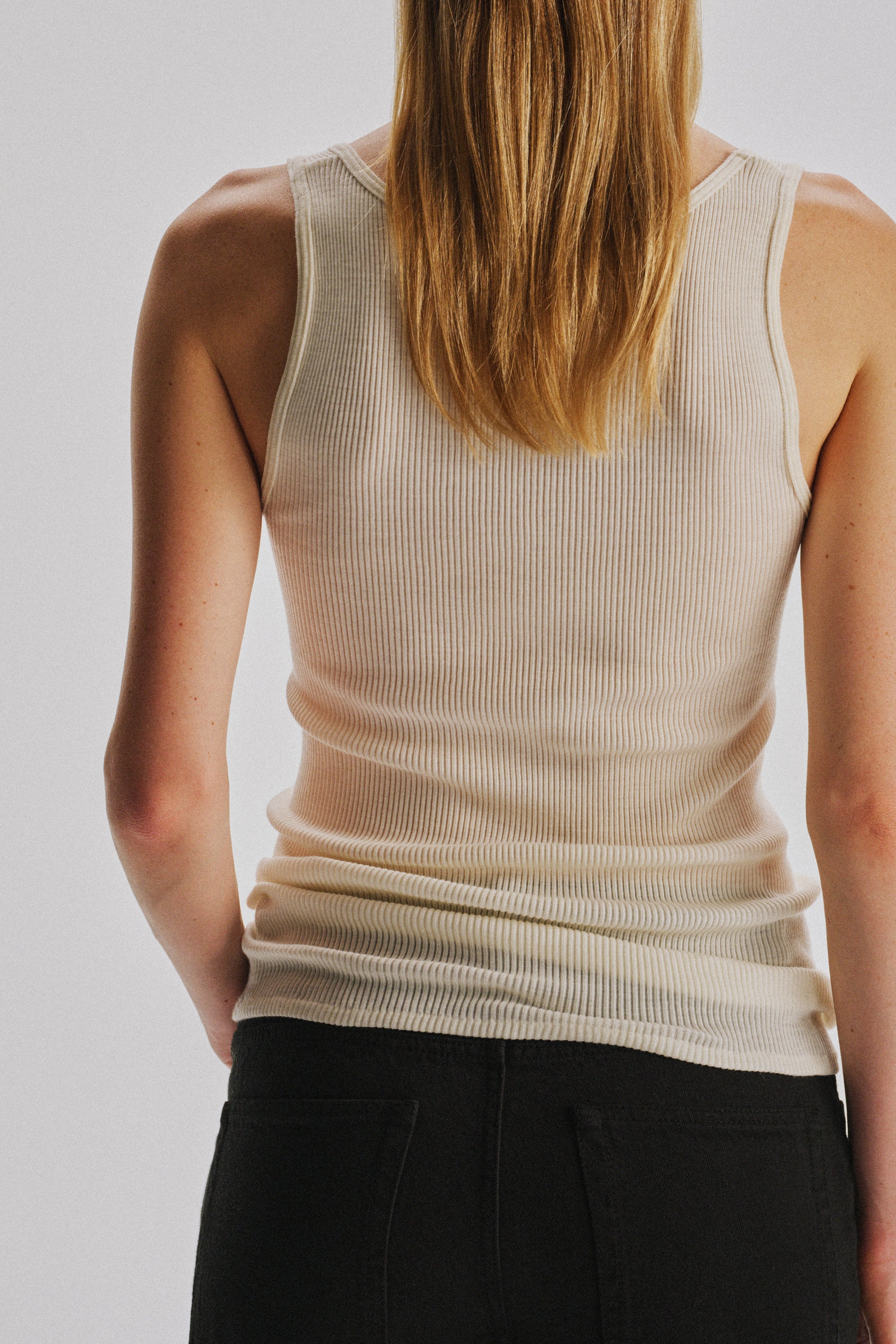 Danel Tank Top - Image 4