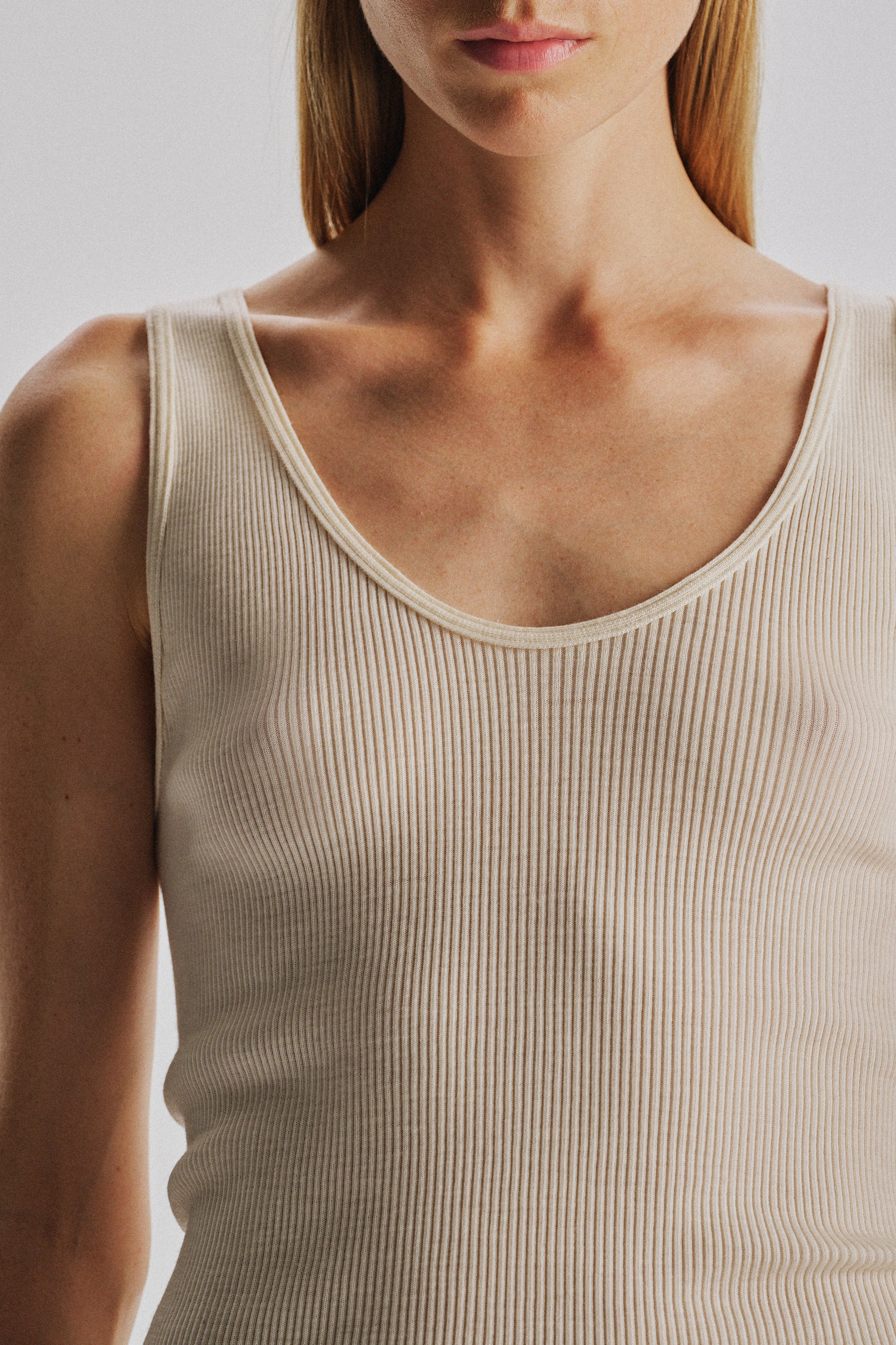 Danel Tank Top - Image 5