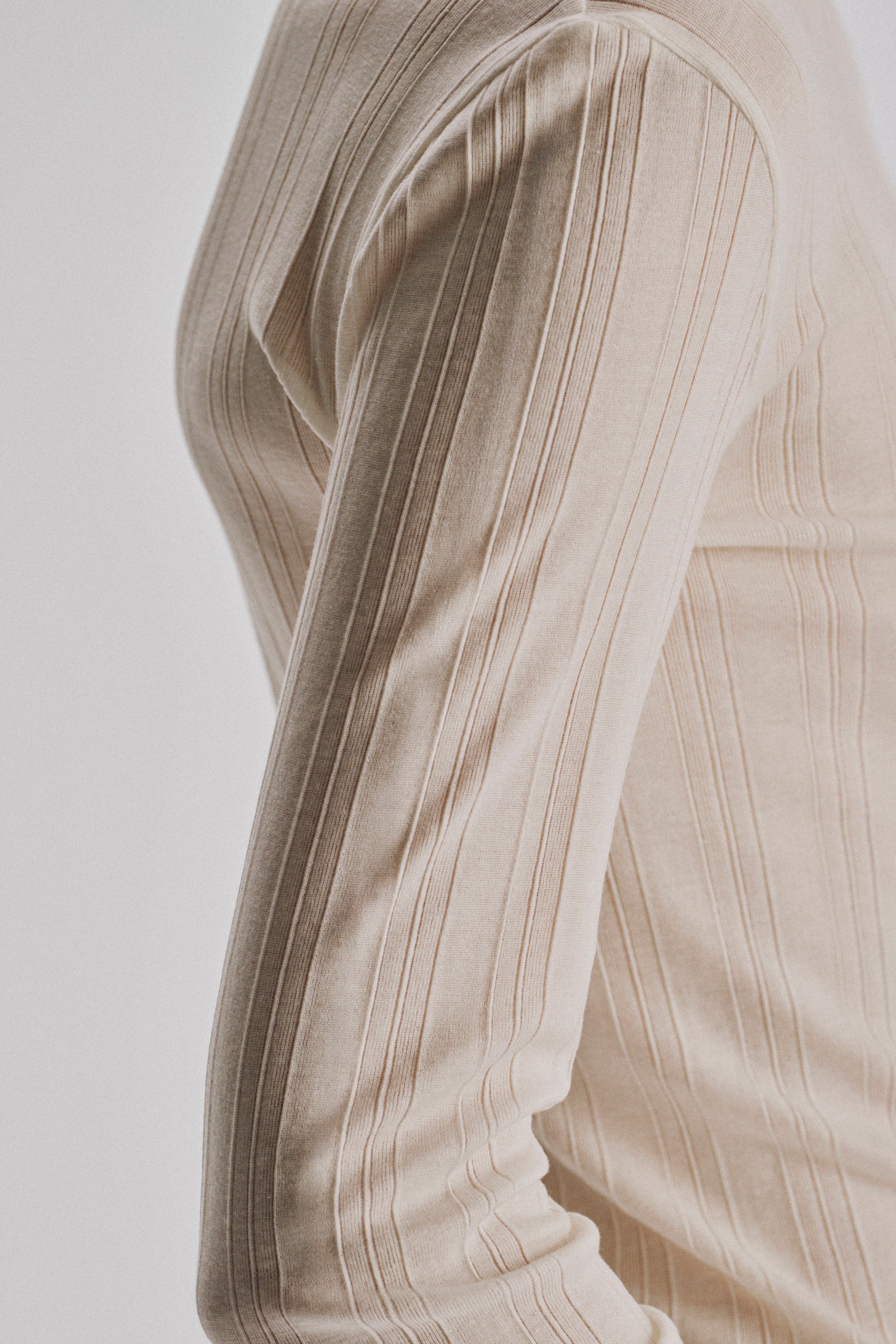 Dantea T-Shirt - Image 8