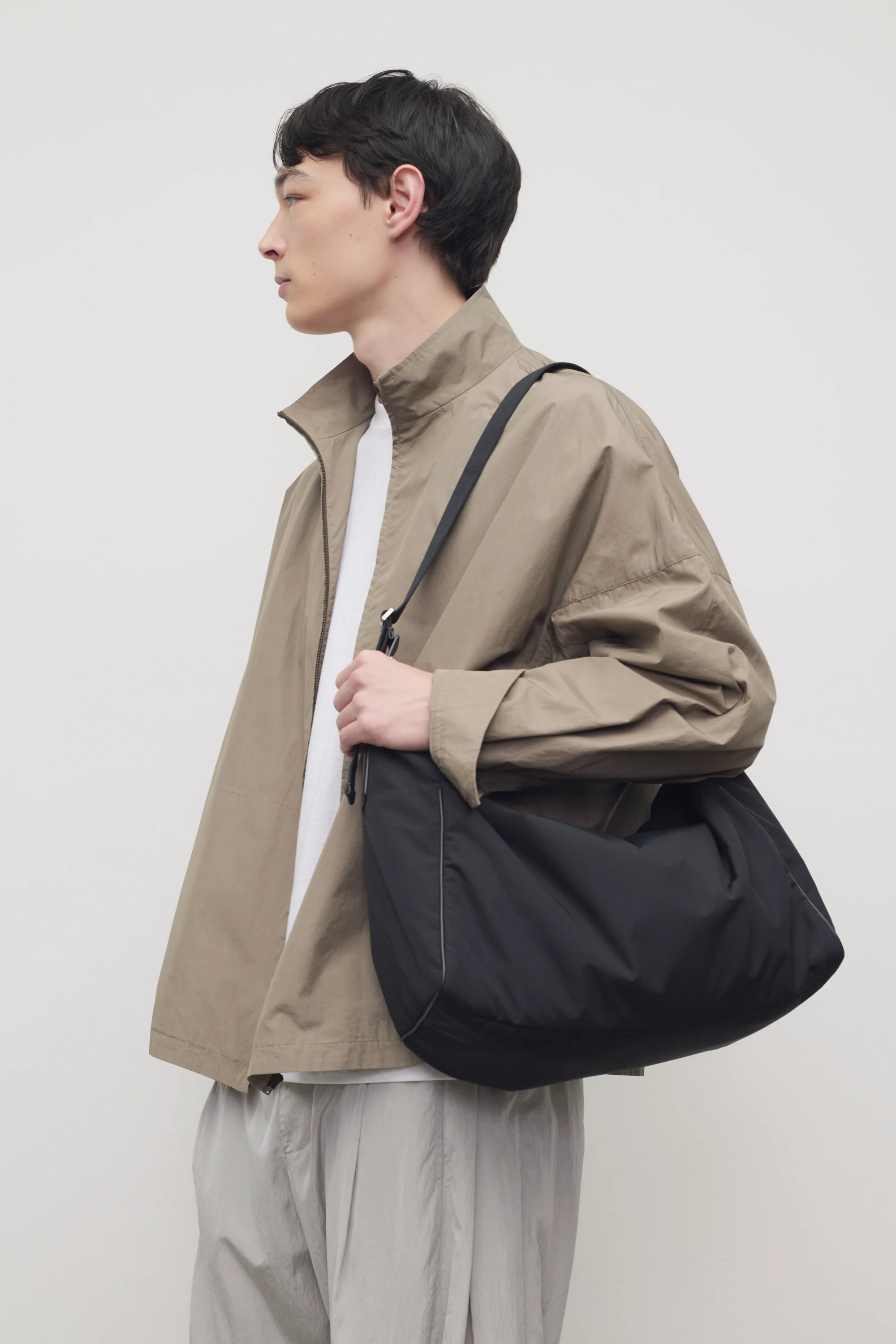 E/W Logan Bag - Image 4