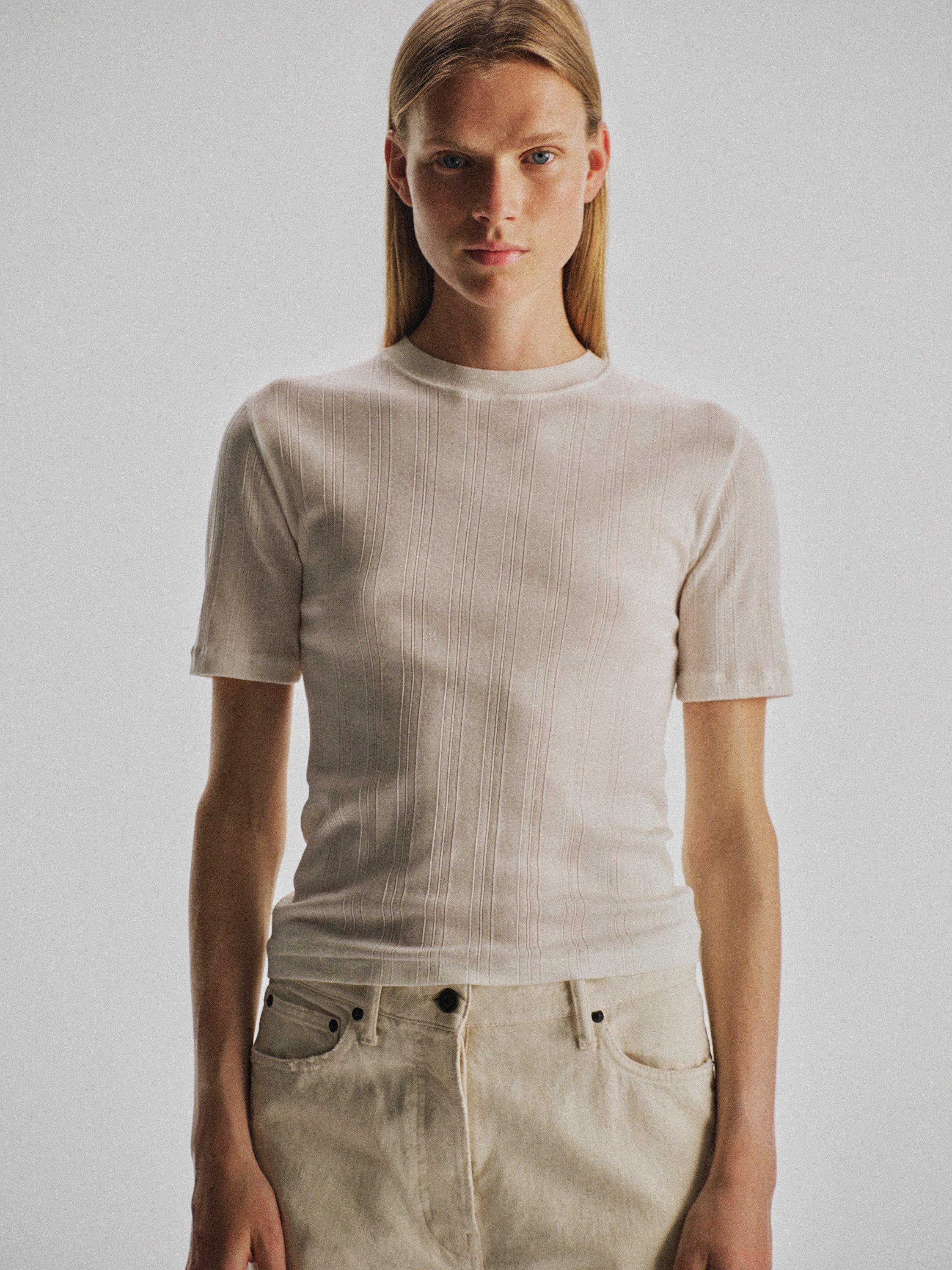 Etina T-Shirt - Image 3