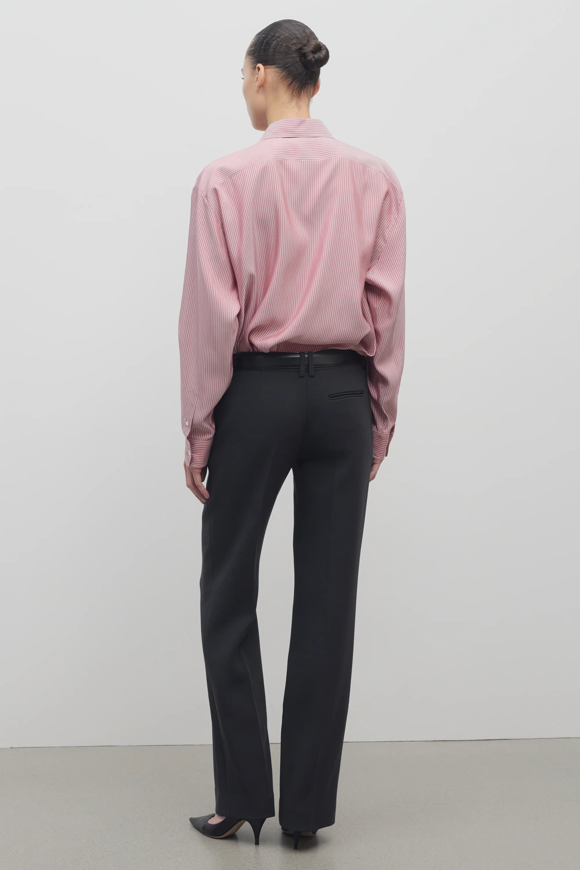 Ian Pant - Image 5