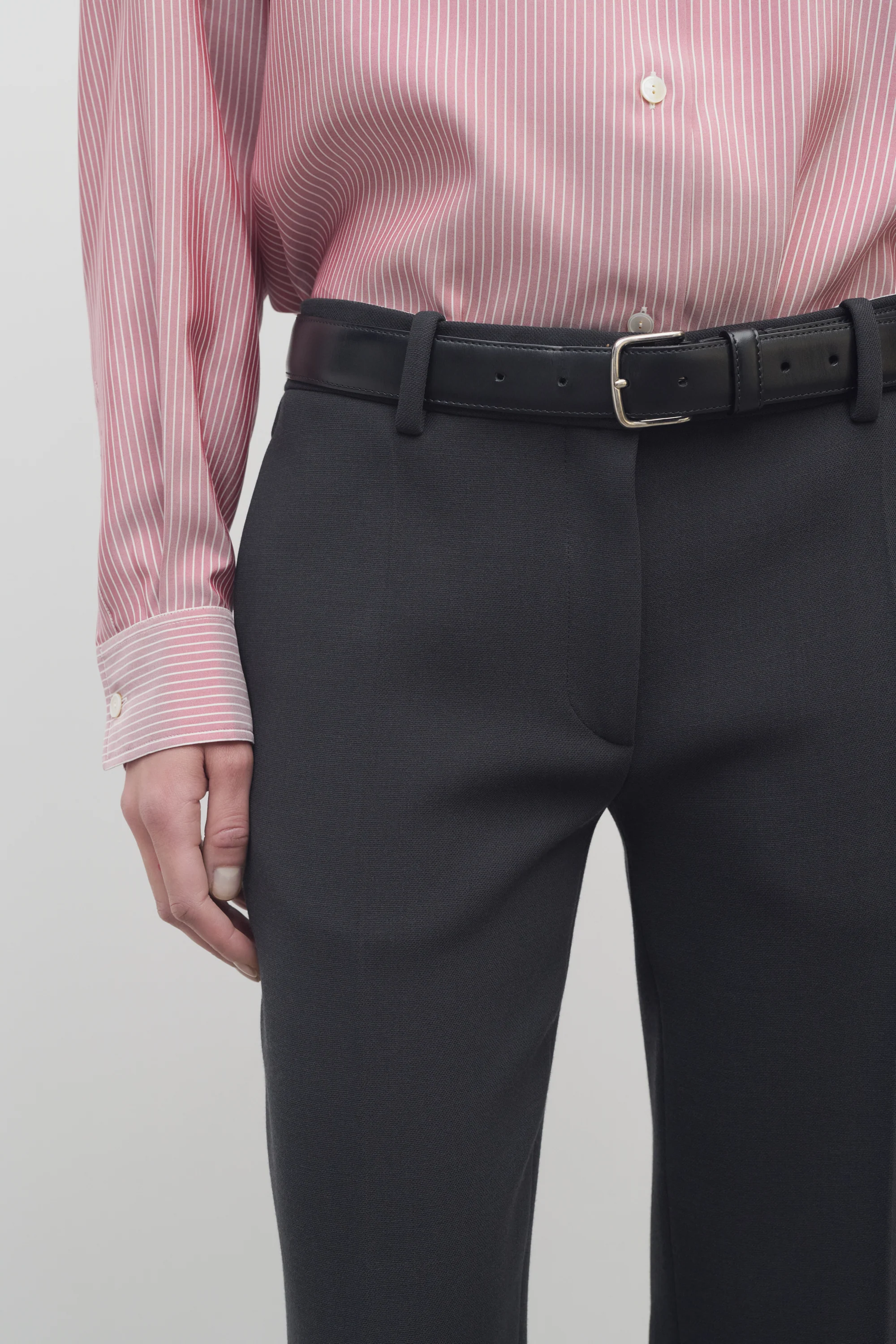 Ian Pant - Image 6