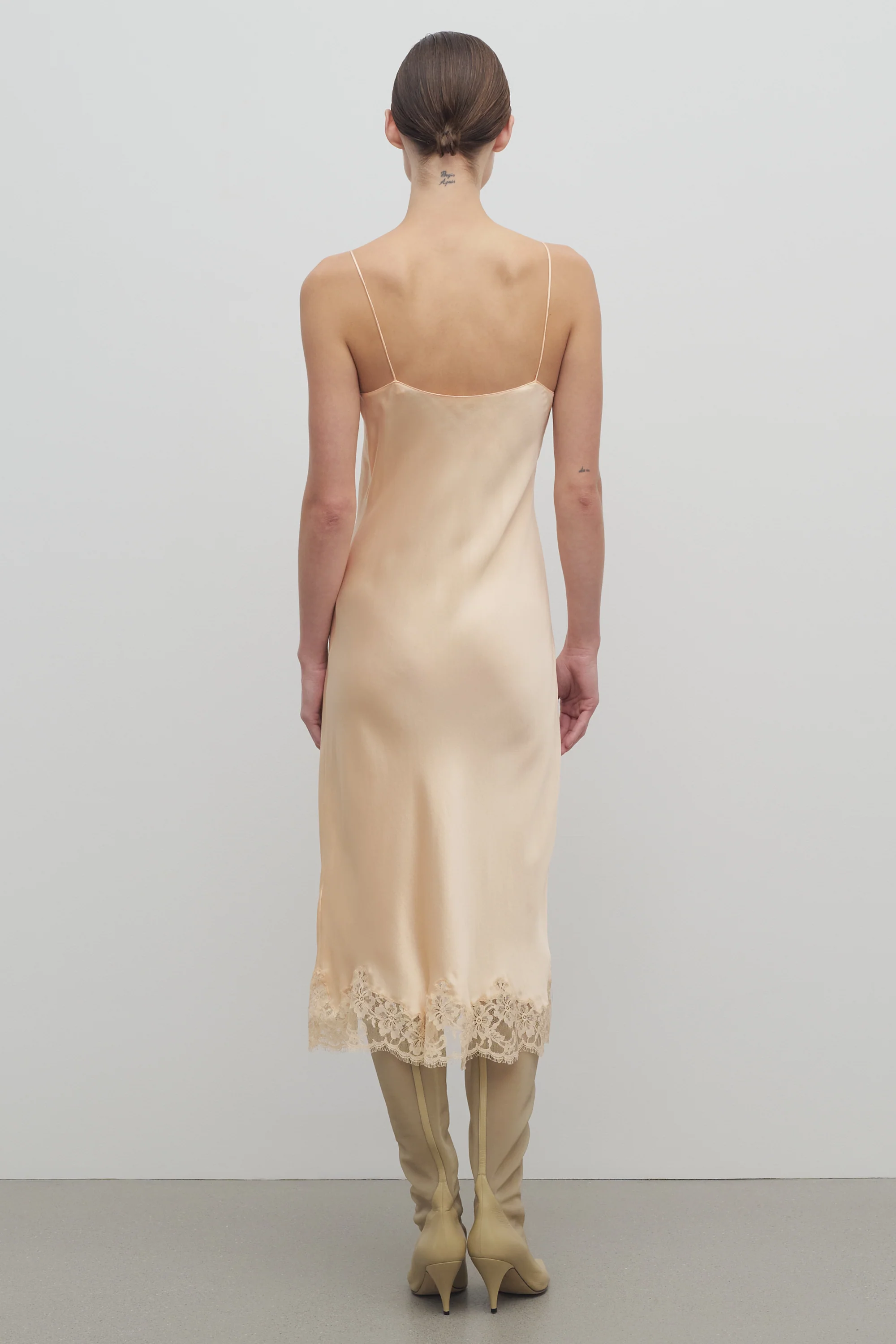 Kolara Dress - Image 4