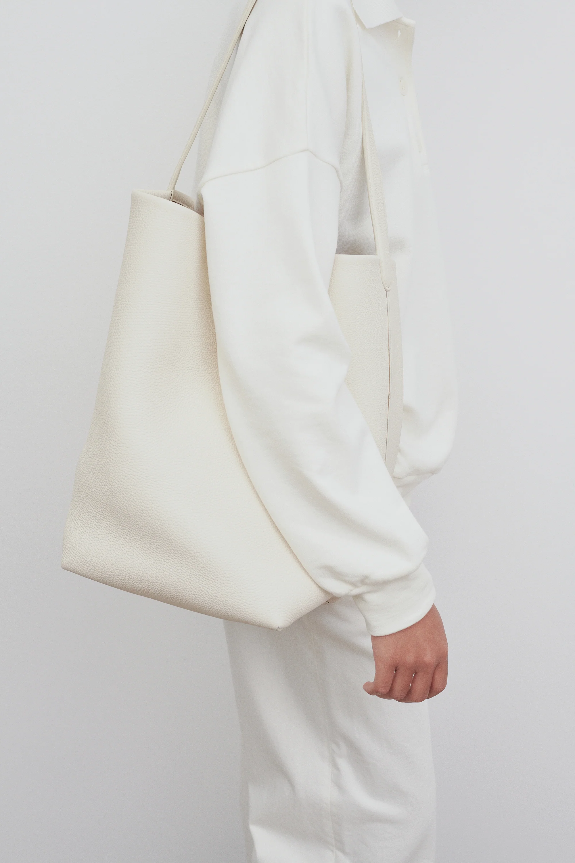 Large N/S Park Tote Bag - Image 4