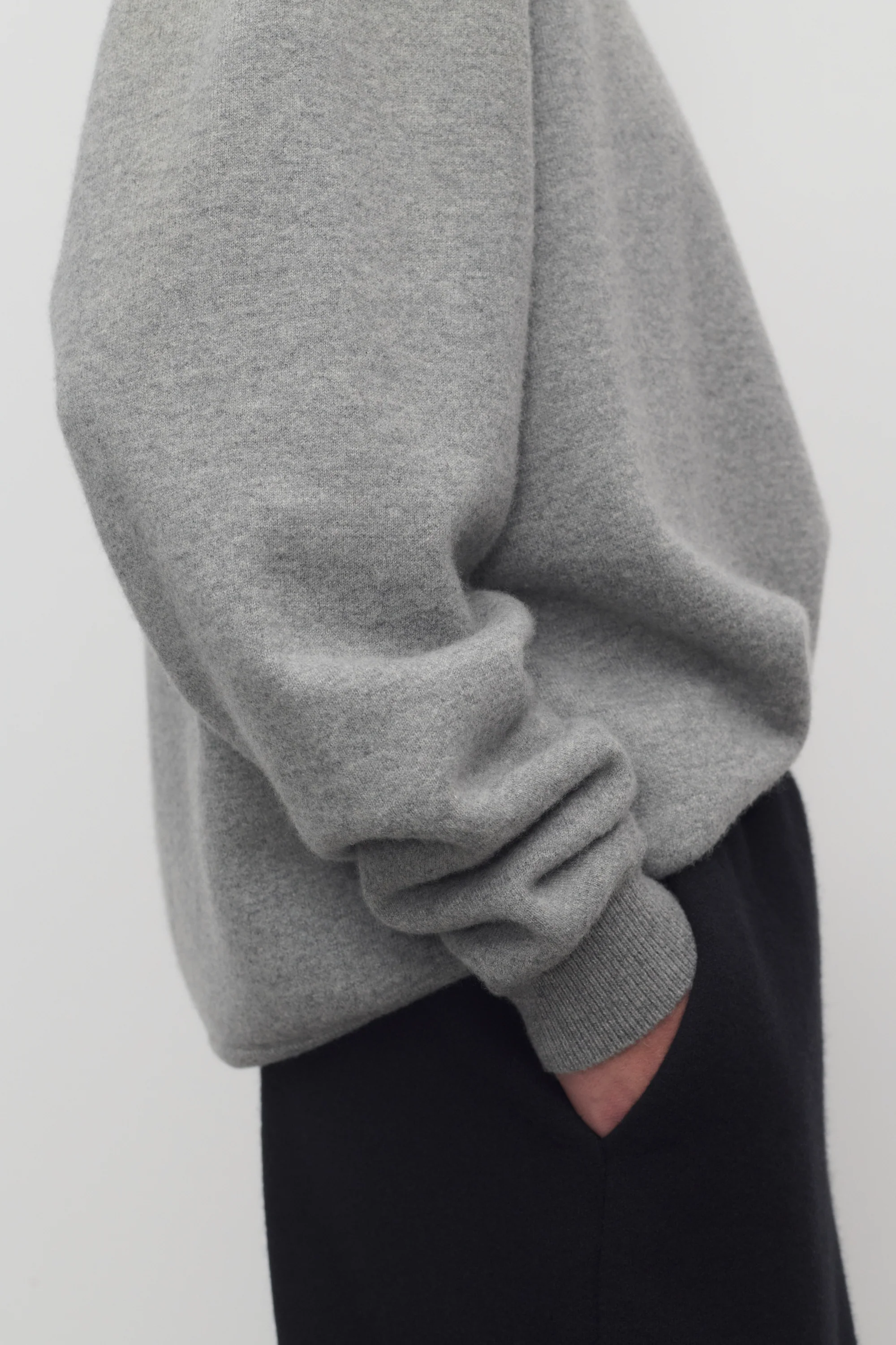 Leora Sweatshirt - Image 6