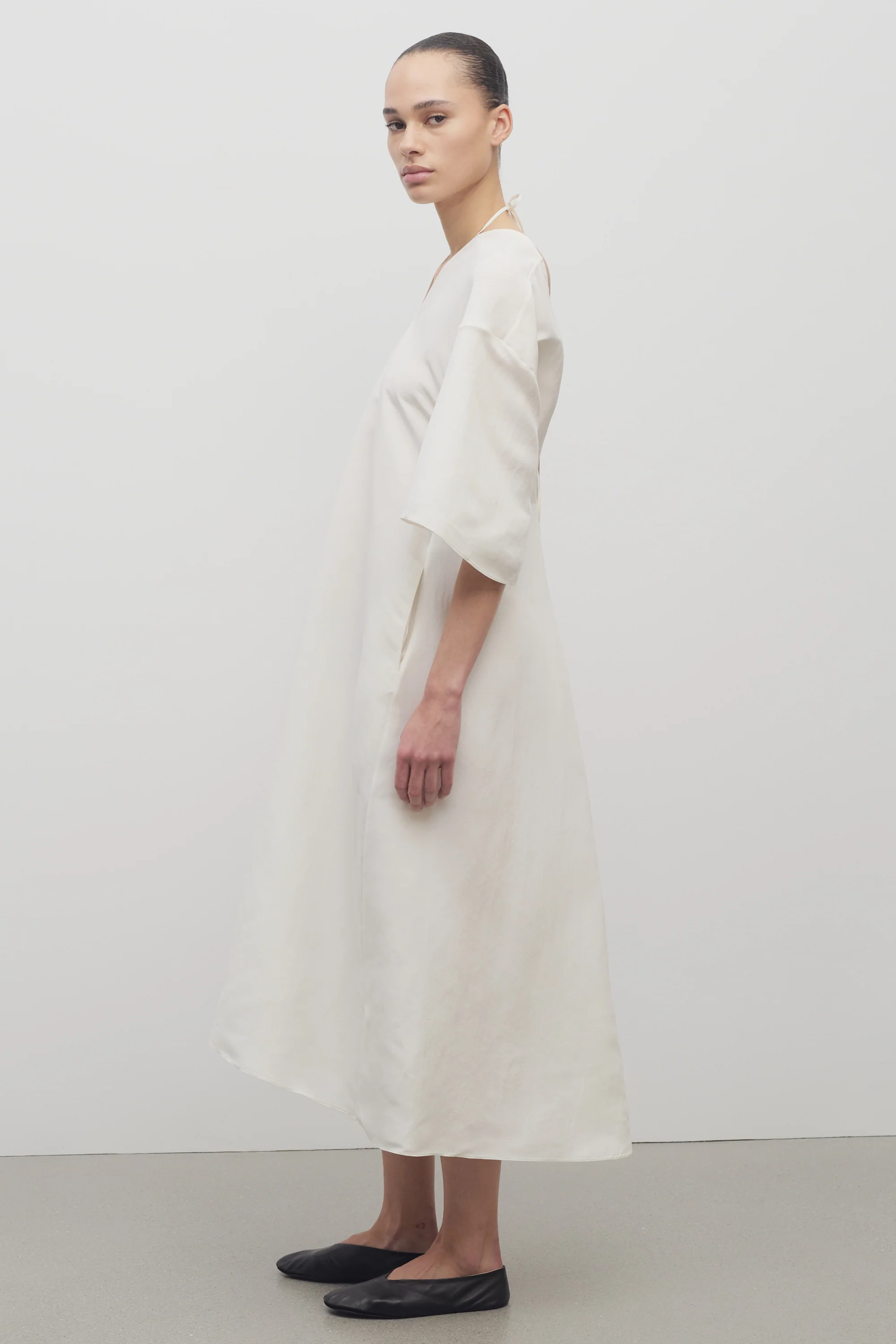Mia Dress - Image 4