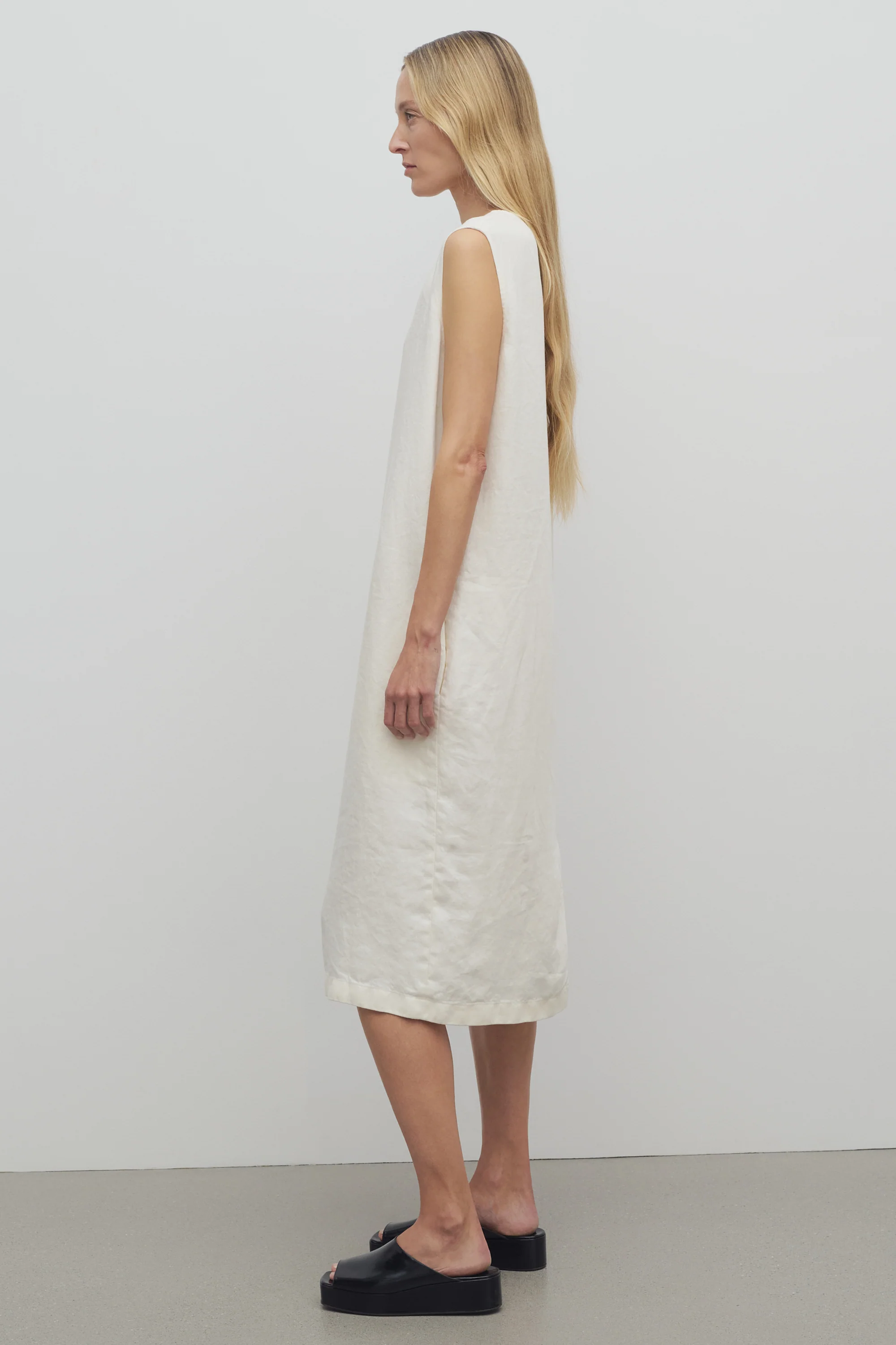 Mirnal Dress - Image 4