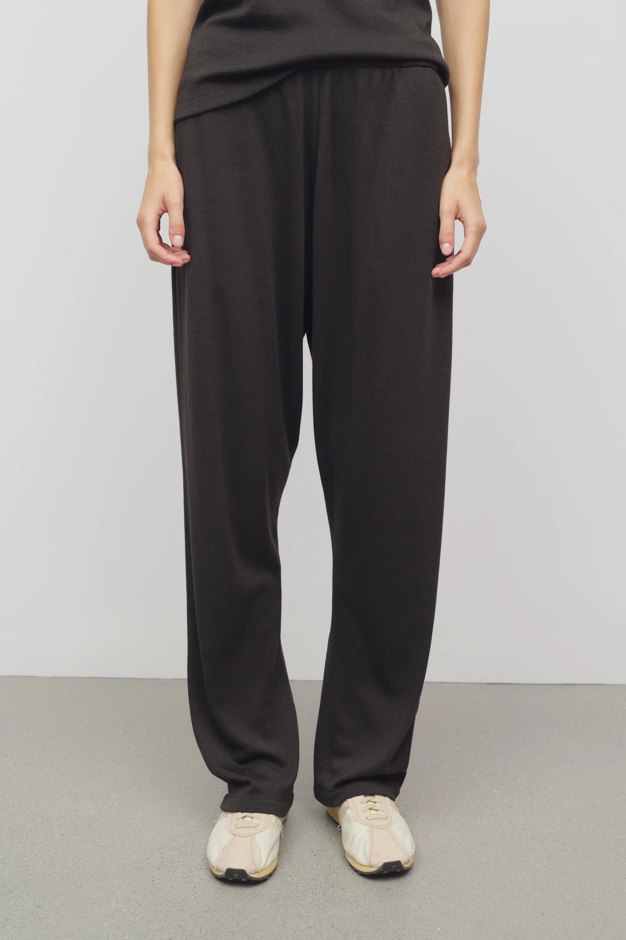 Nevia Pant - Image 6
