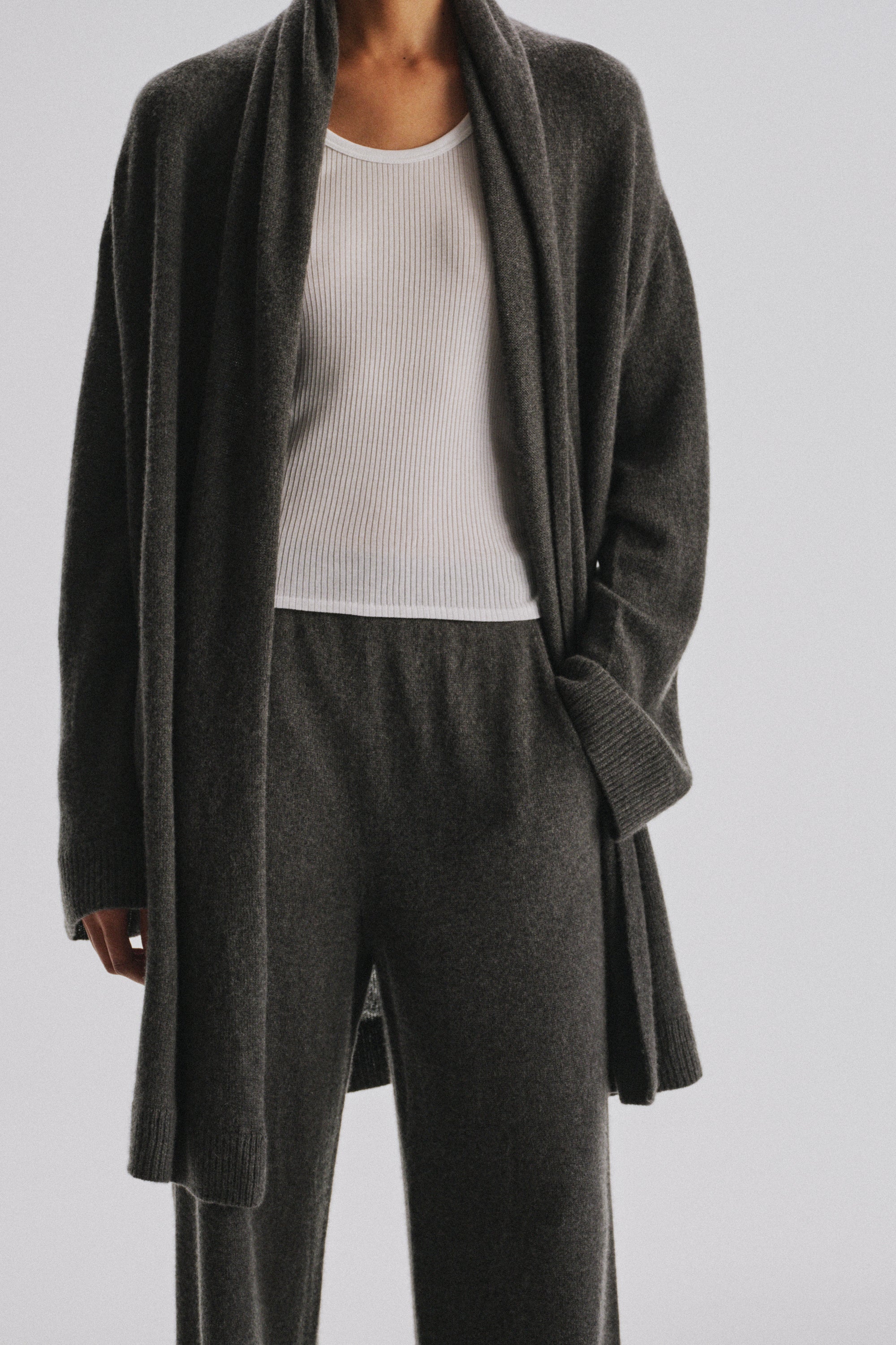 Ovaan Cardigan - Image 6