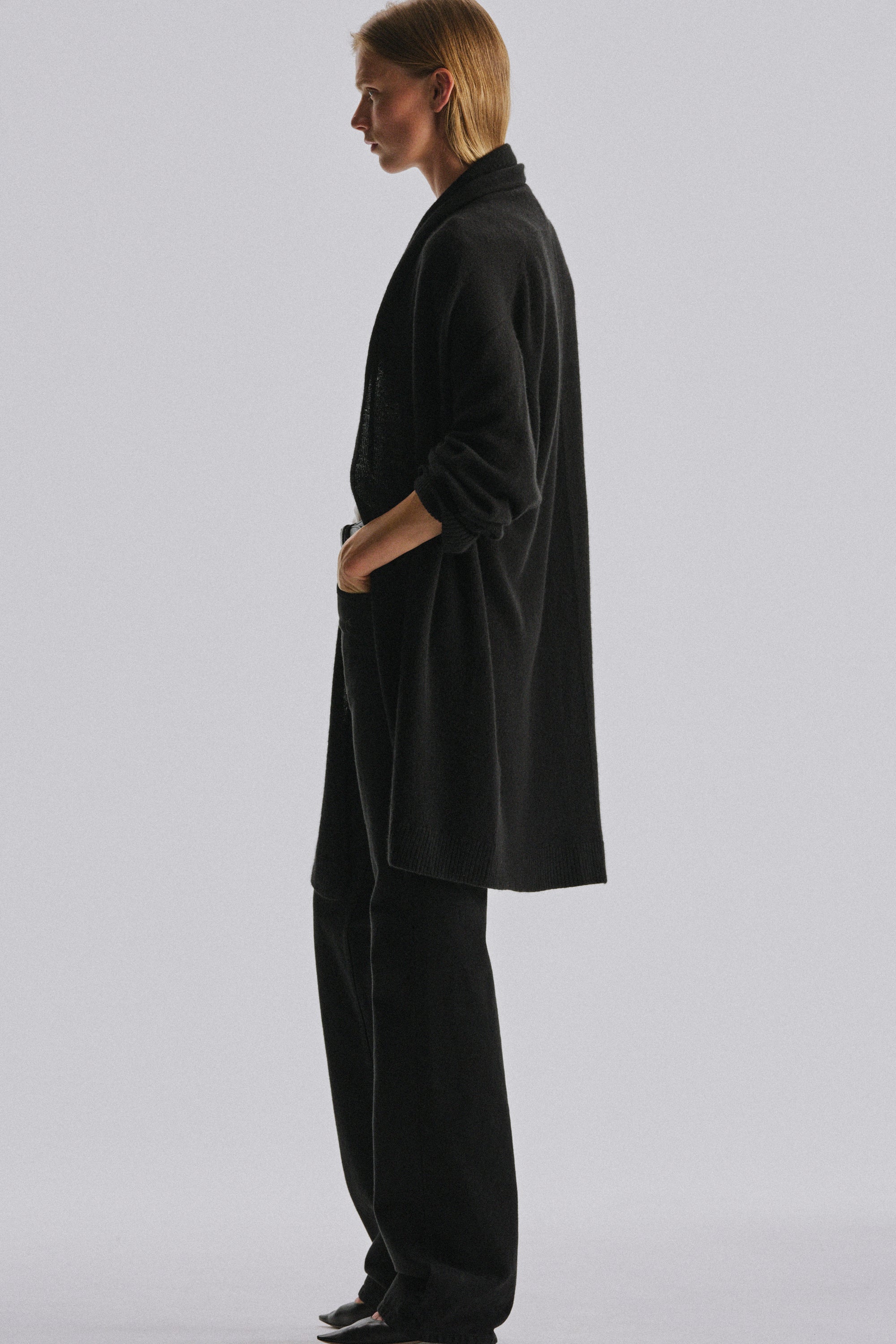 Ovaan Cardigan - Image 4
