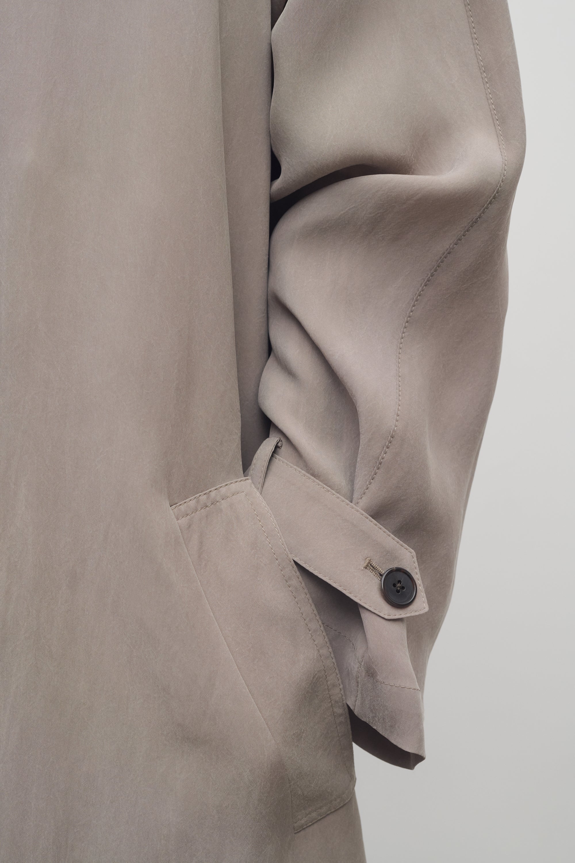 Ryo Coat - Image 7
