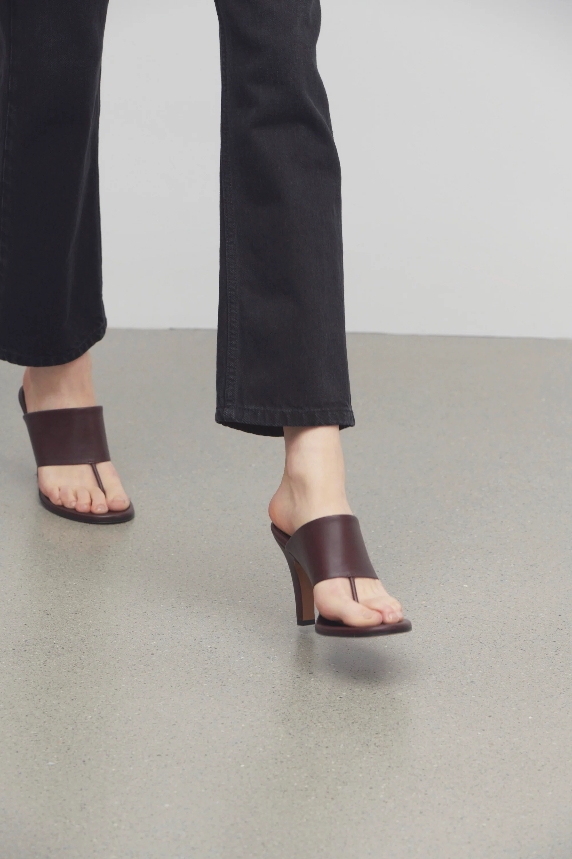 Signum Heeled Sandal - Image 4